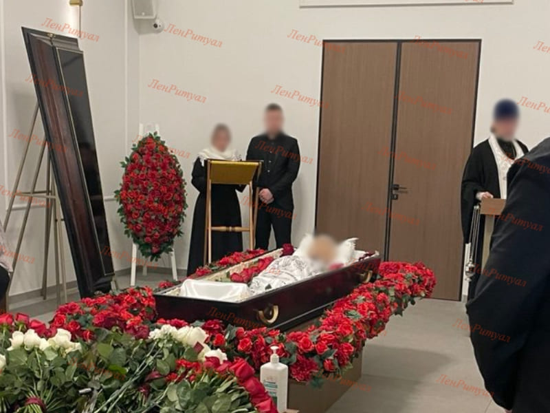 Захоронение на кладбище Петергоф